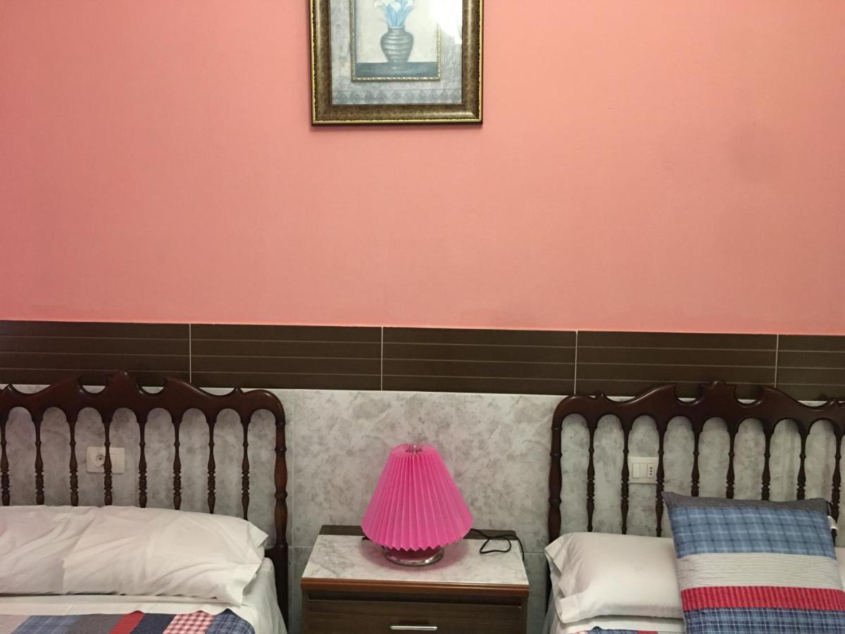 Hotel Hostal O Labrador O Hospital Zewnętrze zdjęcie