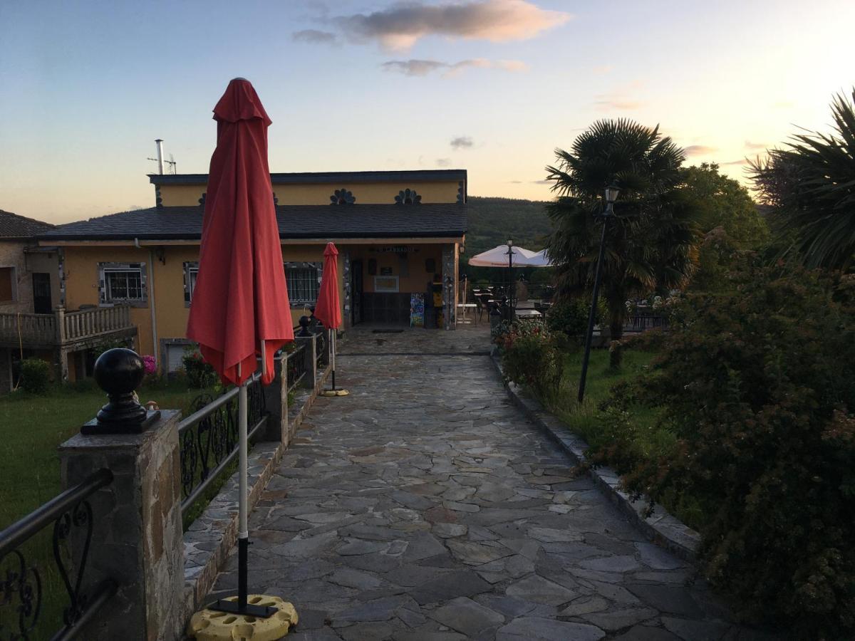 Hotel Hostal O Labrador O Hospital Zewnętrze zdjęcie